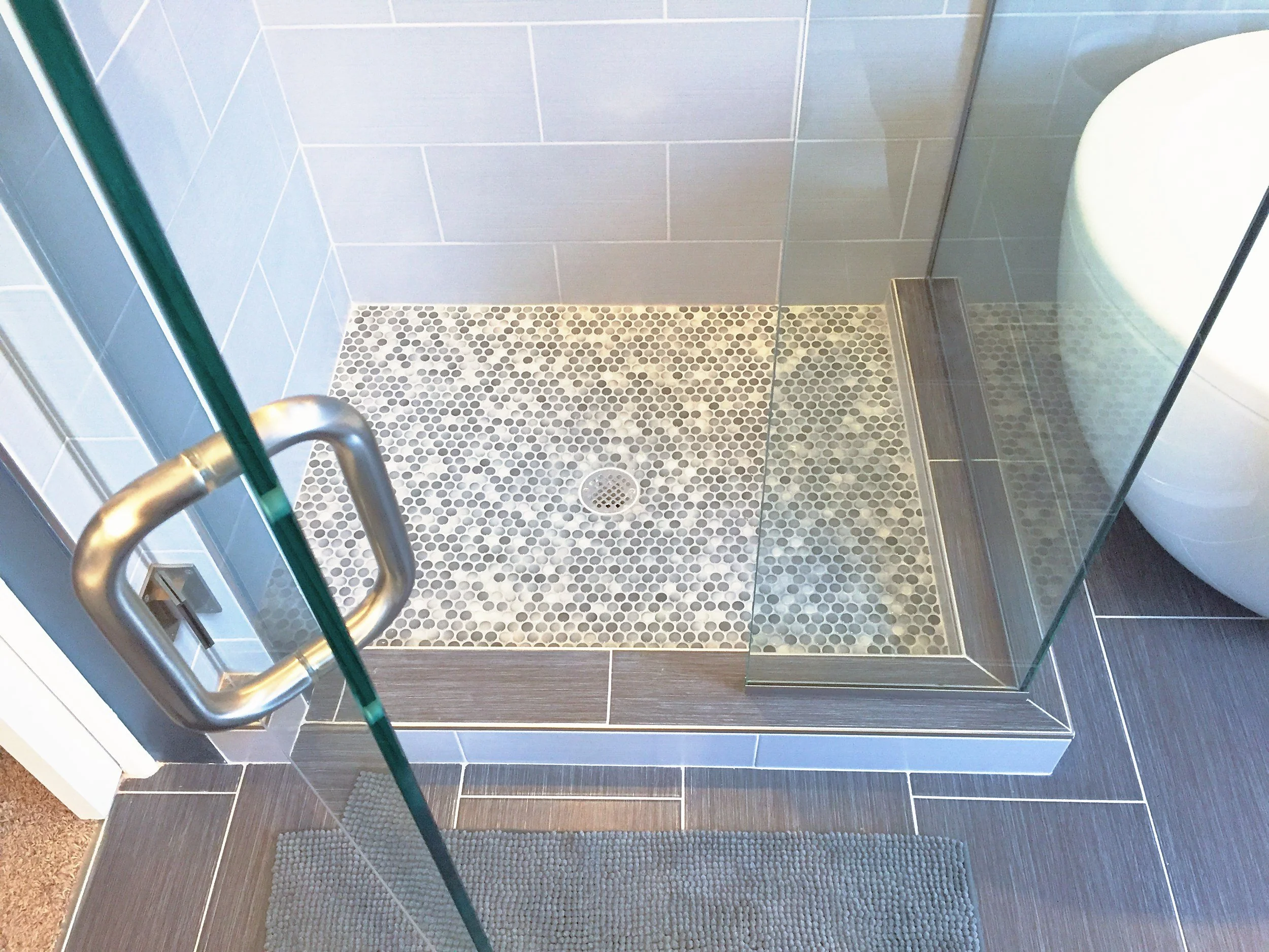 Pebble tile shower floor