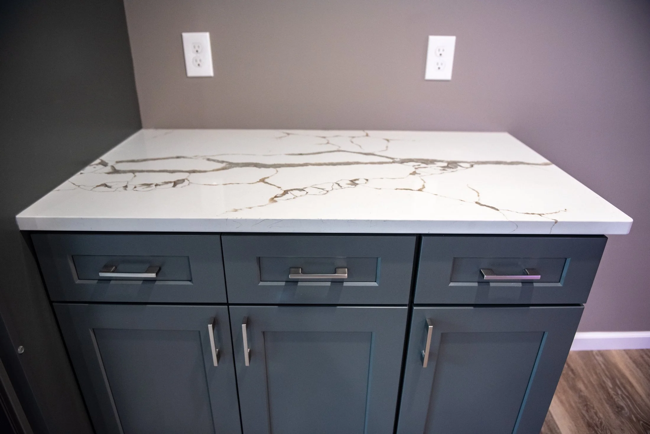 Gray island with a quartz top
