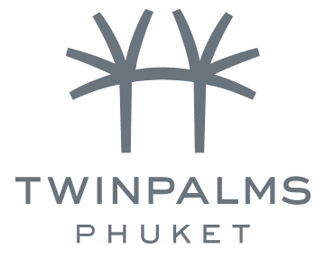 Logotipo de Twinpalms Phuket con diseño de palmas y texto.