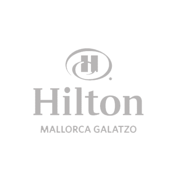Logotipo del Hilton Mallorca Galatzó en fondo negro.