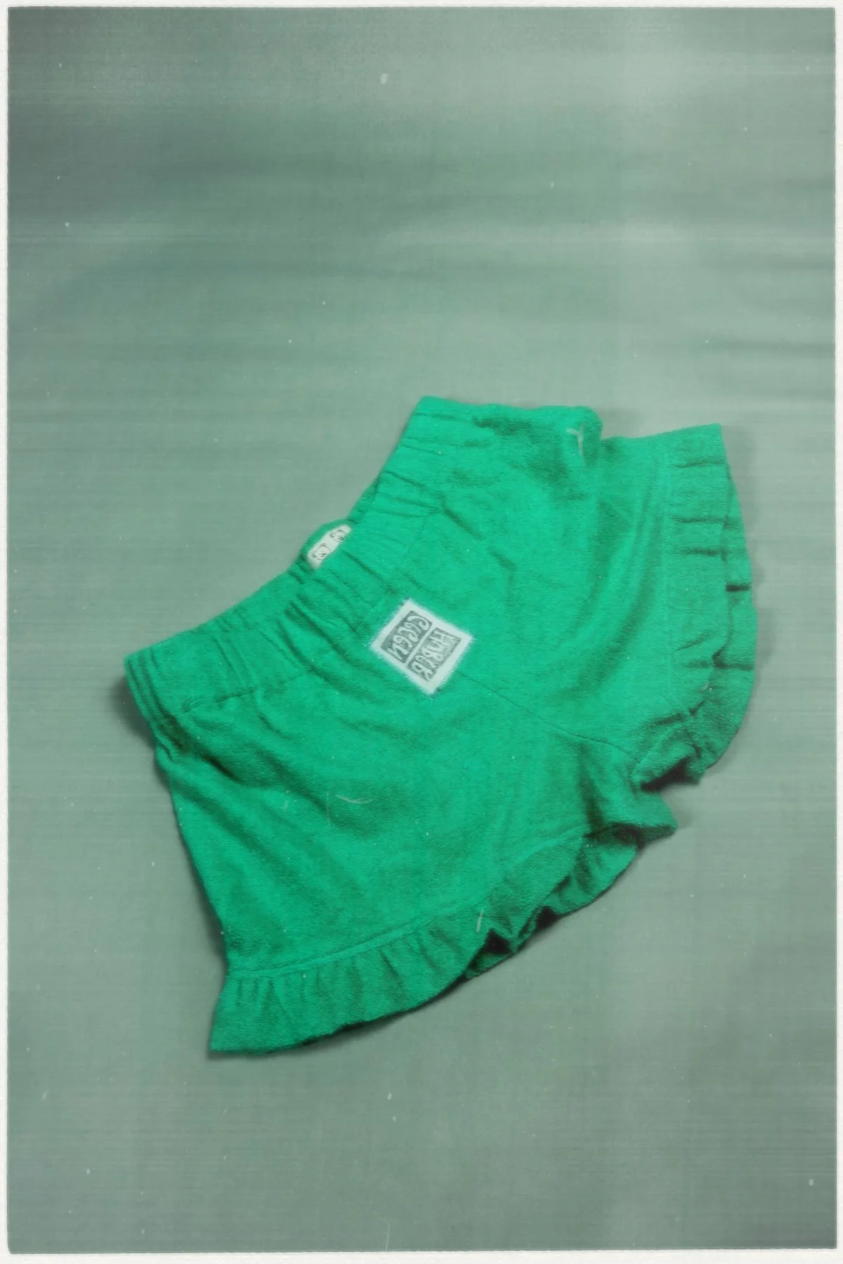 P04_RUFFLE/ TERRY GREEN