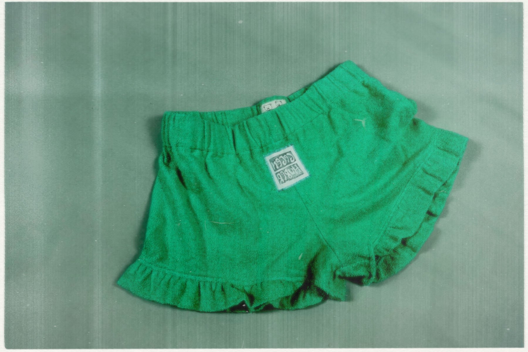 P04_RUFFLE/ TERRY GREEN