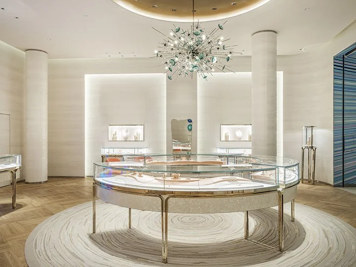 TIFFANY &amp; CO. NEW CONCEPT DISPLAYS