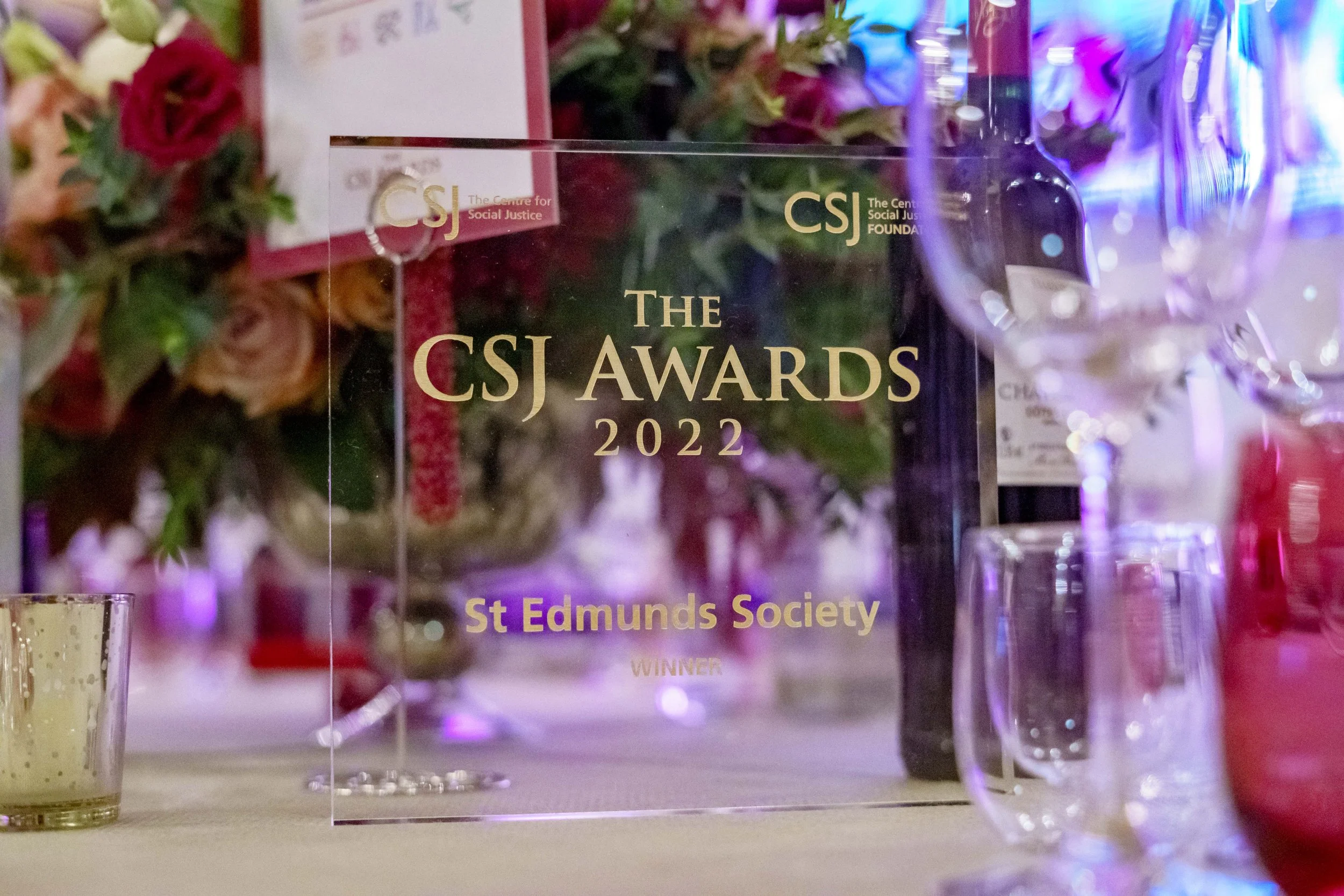 We offer floral design services for:
Corporate events and conferences
Brand launches and product reveals
Press days and photoshoots
Client entertaining and office eventsbespoke floral design for:
Birthday parties and milestone celebrations
Anniversar