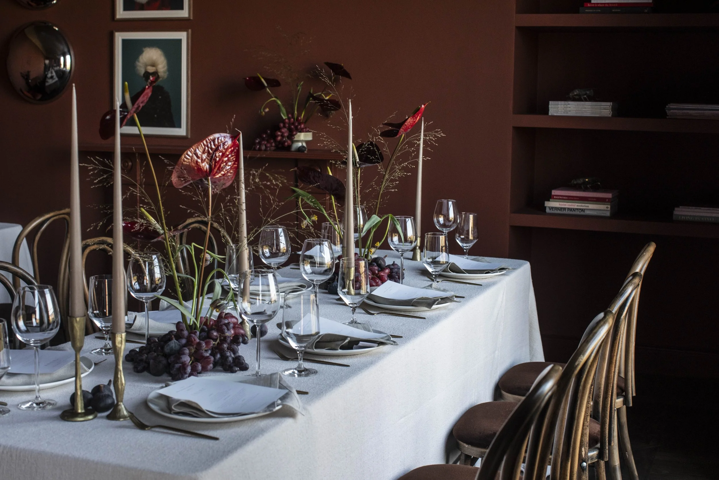 We offer floral design services for:
Corporate events and conferences
Brand launches and product reveals
Press days and photoshoots
Client entertaining and office eventsbespoke floral design for:
Birthday parties and milestone celebrations
Anniversar