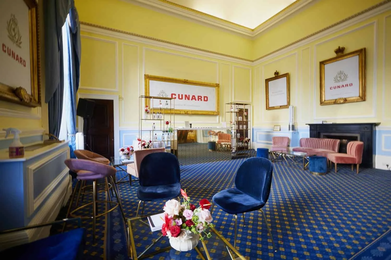 We offer floral design services for:
Corporate events and conferences
Brand launches and product reveals
Press days and photoshoots
Client entertaining and office eventsbespoke floral design for:
Birthday parties and milestone celebrations
Anniversar