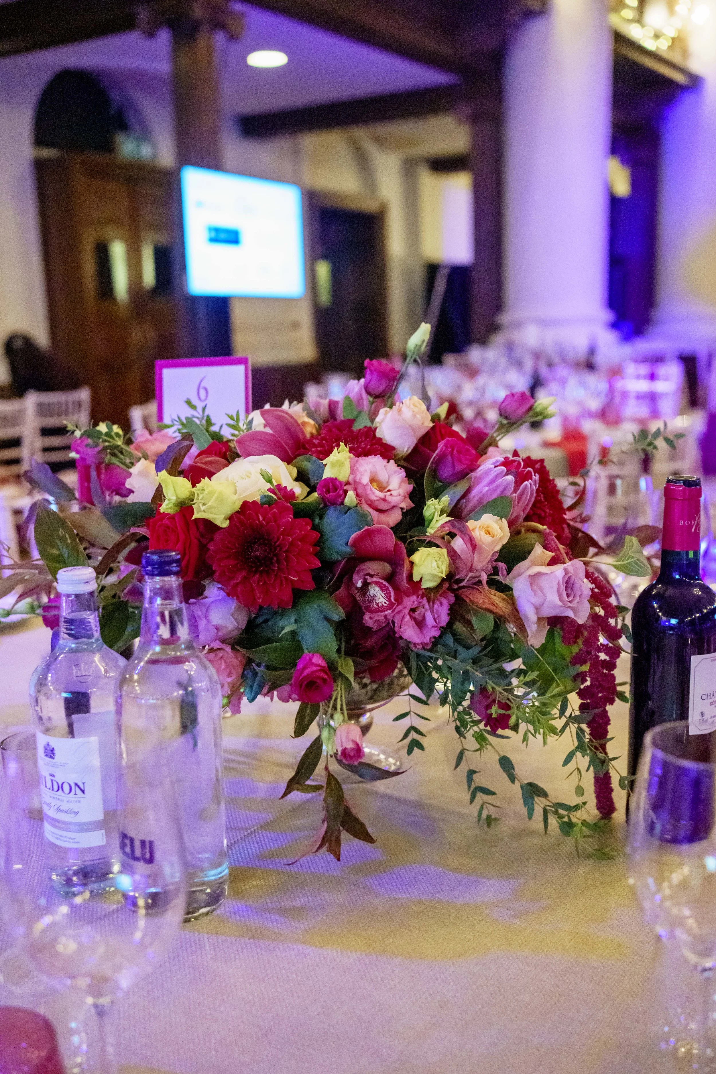 We offer floral design services for:
Corporate events and conferences
Brand launches and product reveals
Press days and photoshoots
Client entertaining and office eventsbespoke floral design for:
Birthday parties and milestone celebrations
Anniversar