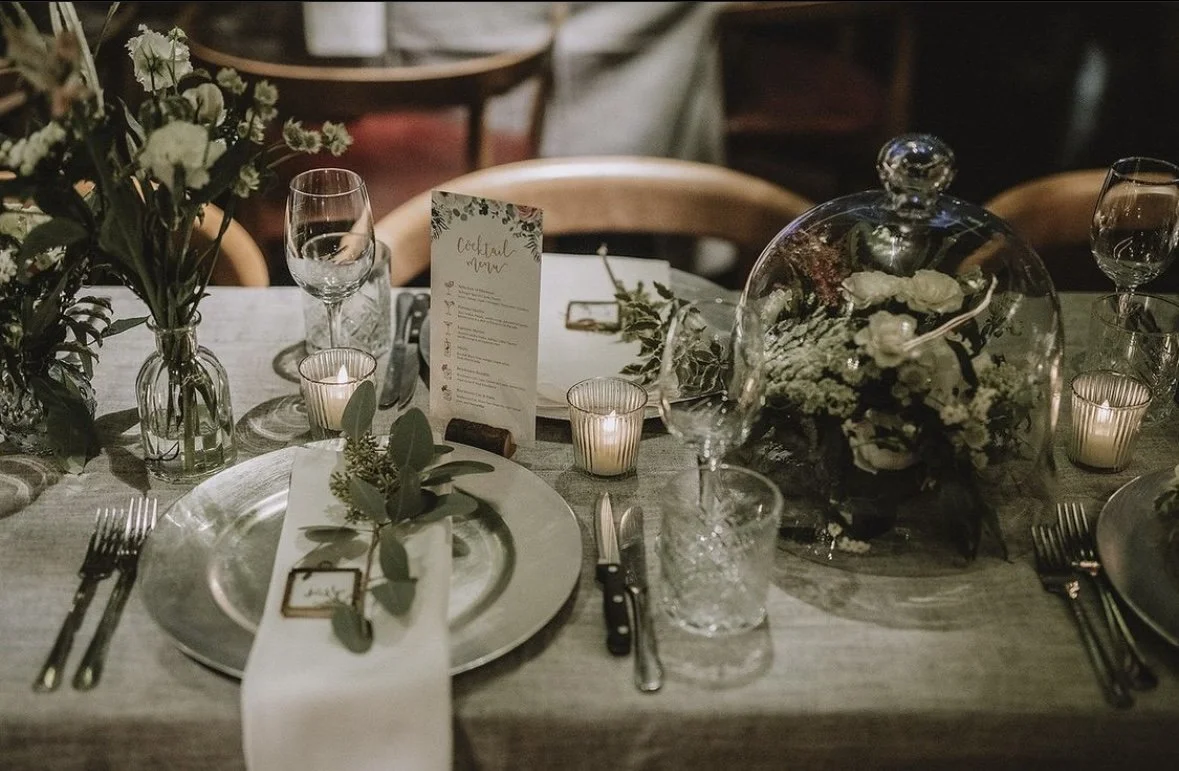 We offer floral design services for:
Corporate events and conferences
Brand launches and product reveals
Press days and photoshoots
Client entertaining and office eventsbespoke floral design for:
Birthday parties and milestone celebrations
Anniversar