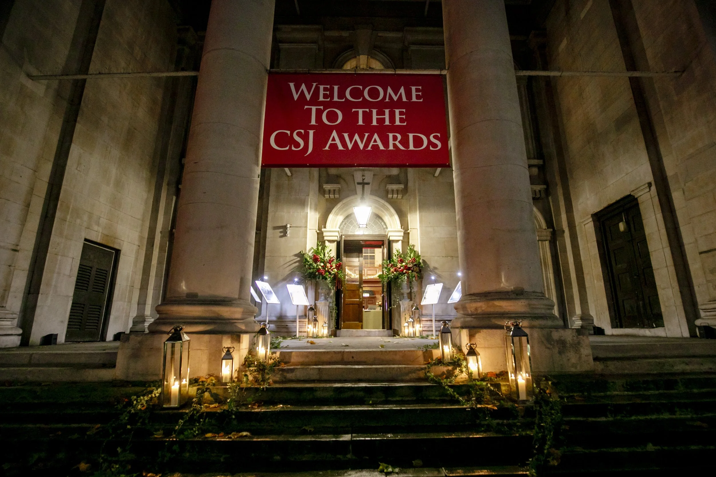 We offer floral design services for:
Corporate events and conferences
Brand launches and product reveals
Press days and photoshoots
Client entertaining and office eventsbespoke floral design for:
Birthday parties and milestone celebrations
Anniversar