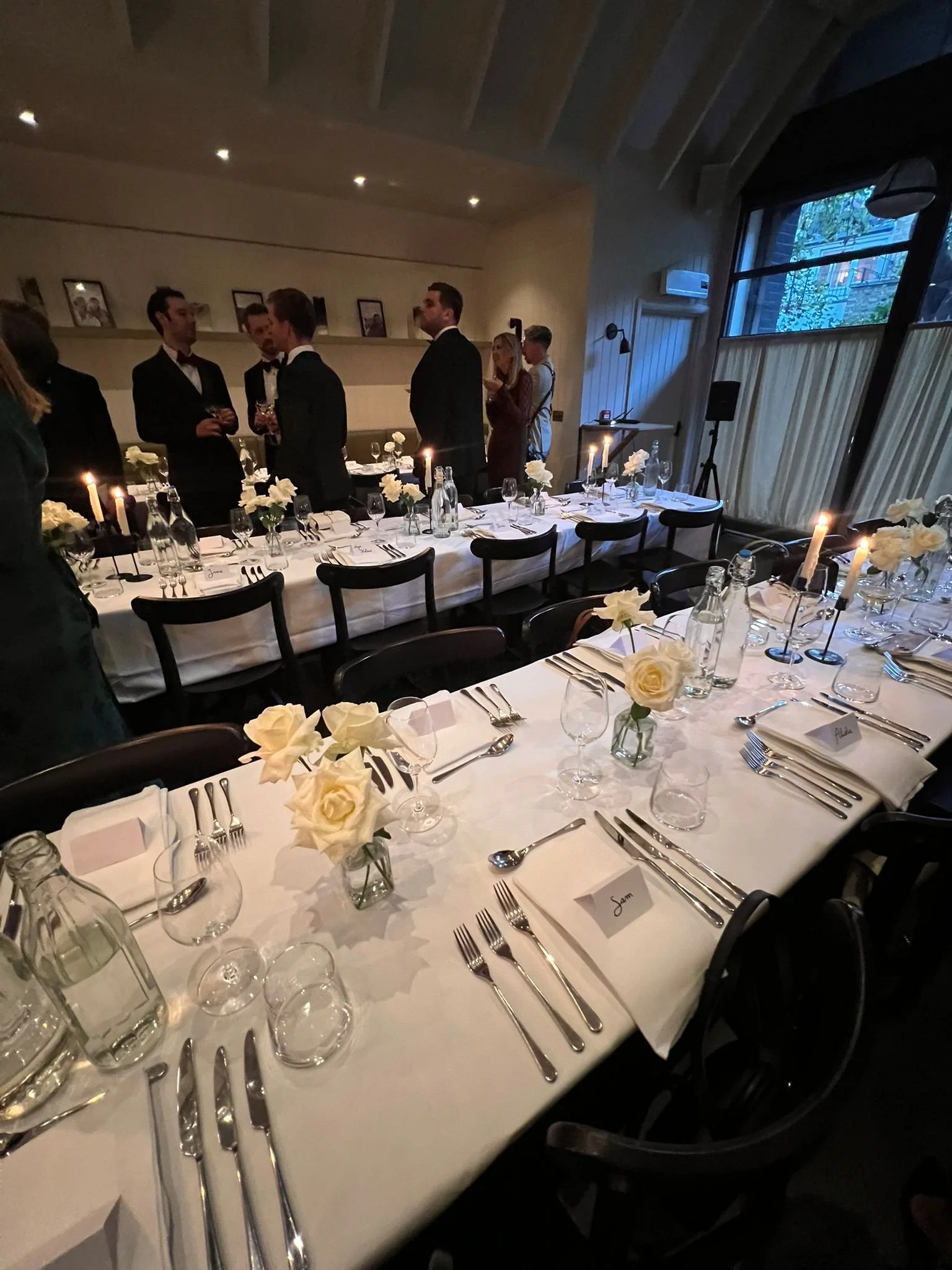 Intimate civil ceremony wedding flowers in London and Sussex, showcasing a refined bridal bouquet and simple, seasonal floral arrangements perfect for small weddings and registry office celebrations.