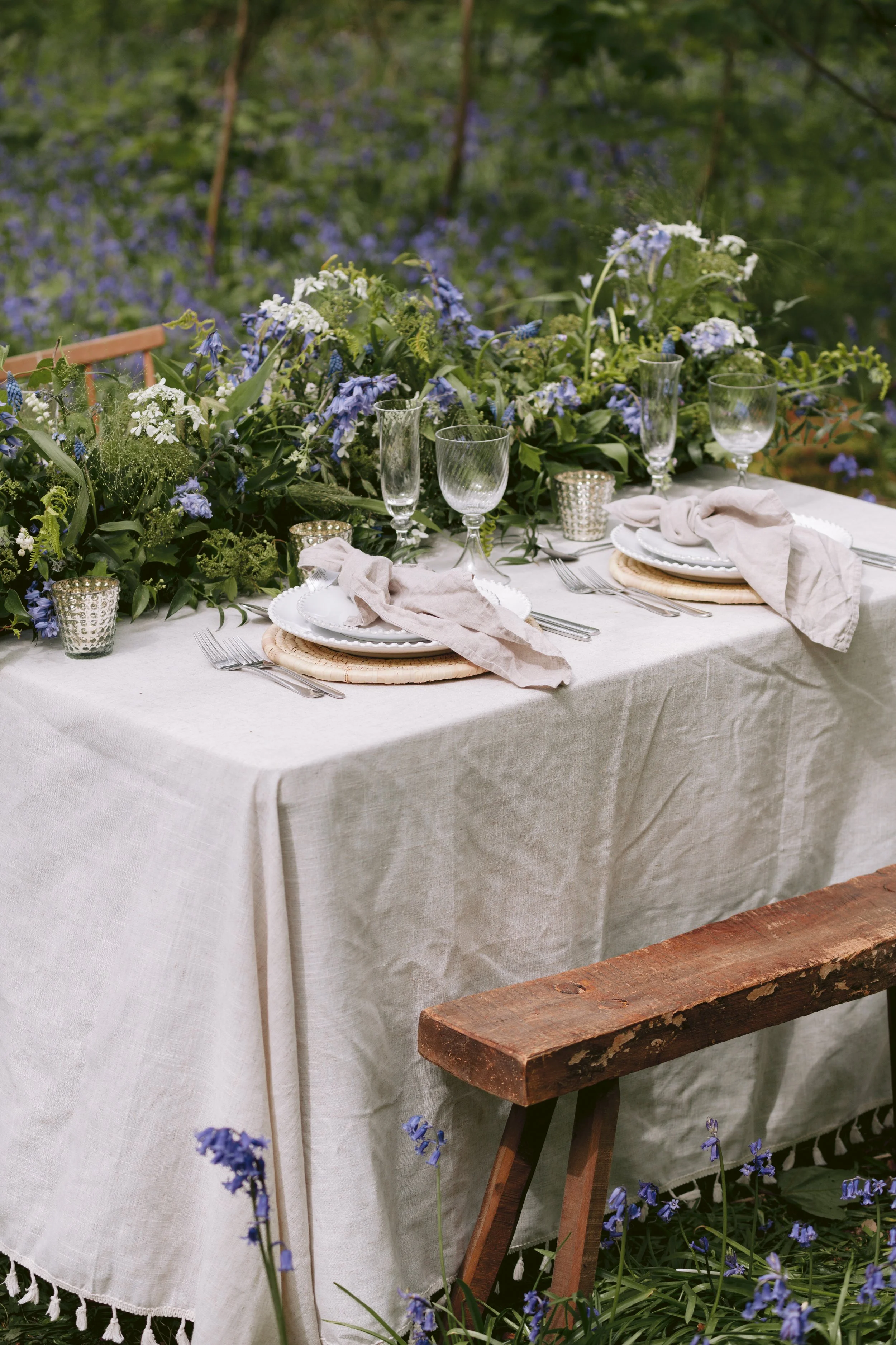 Seasonal wedding floristry in London and West Sussex, featuring elegant bridal bouquets and refined floral arrangements designed for modern, design-led weddings.