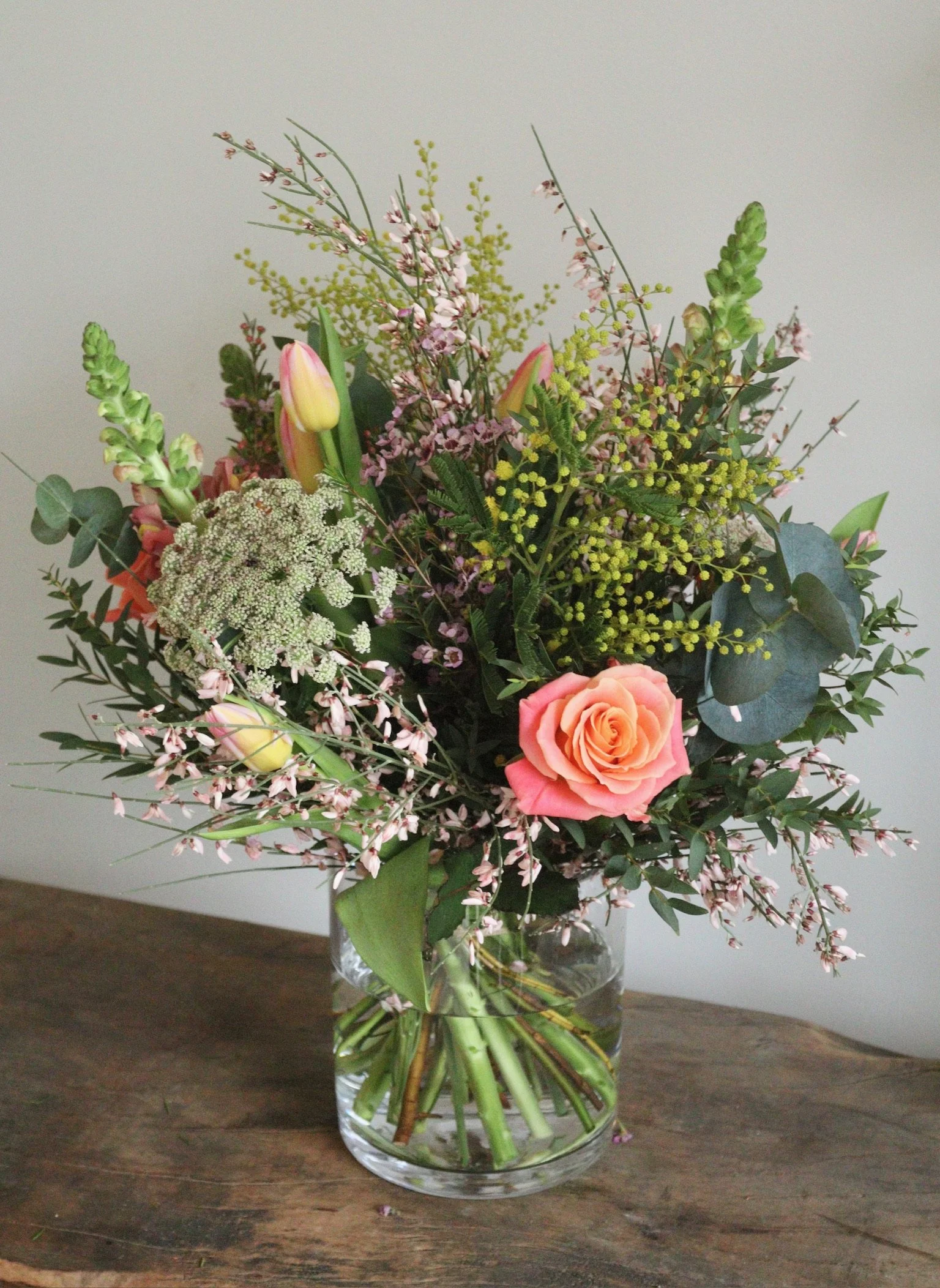 Valentine’s Day flowers London  Valentine’s bouquets London  Luxury Valentine’s flowers London  Same-day Valentine’s flowers London  Best florists for Valentine’s flowers in London