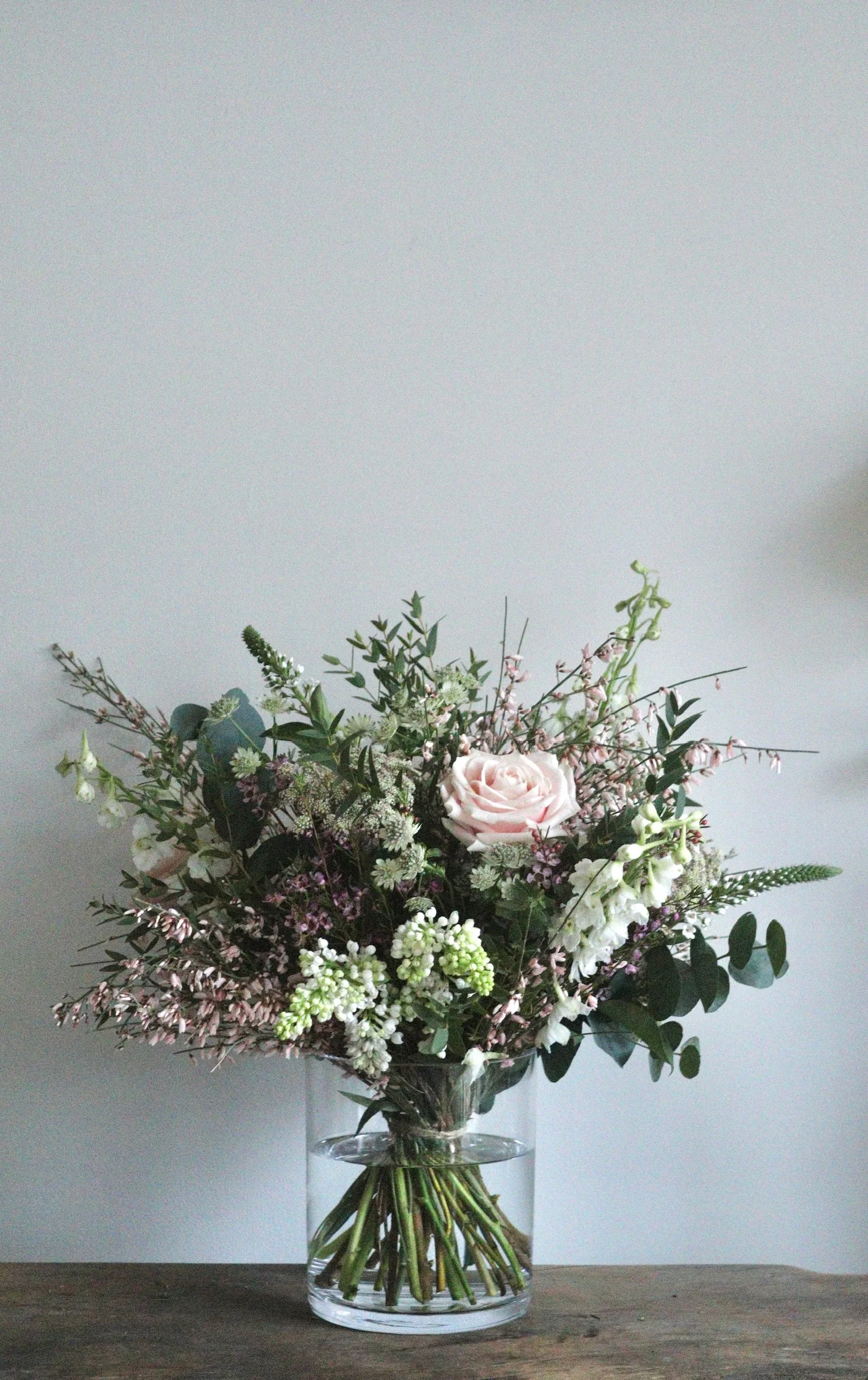 Valentine’s Day flowers London  Valentine’s bouquets London  Luxury Valentine’s flowers London  Same-day Valentine’s flowers London  Best florists for Valentine’s flowers in London