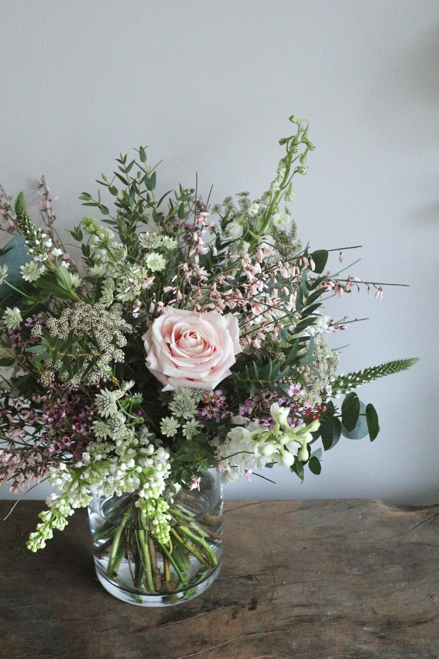 Valentine’s Day flowers London  Valentine’s bouquets London  Luxury Valentine’s flowers London  Same-day Valentine’s flowers London  Best florists for Valentine’s flowers in London