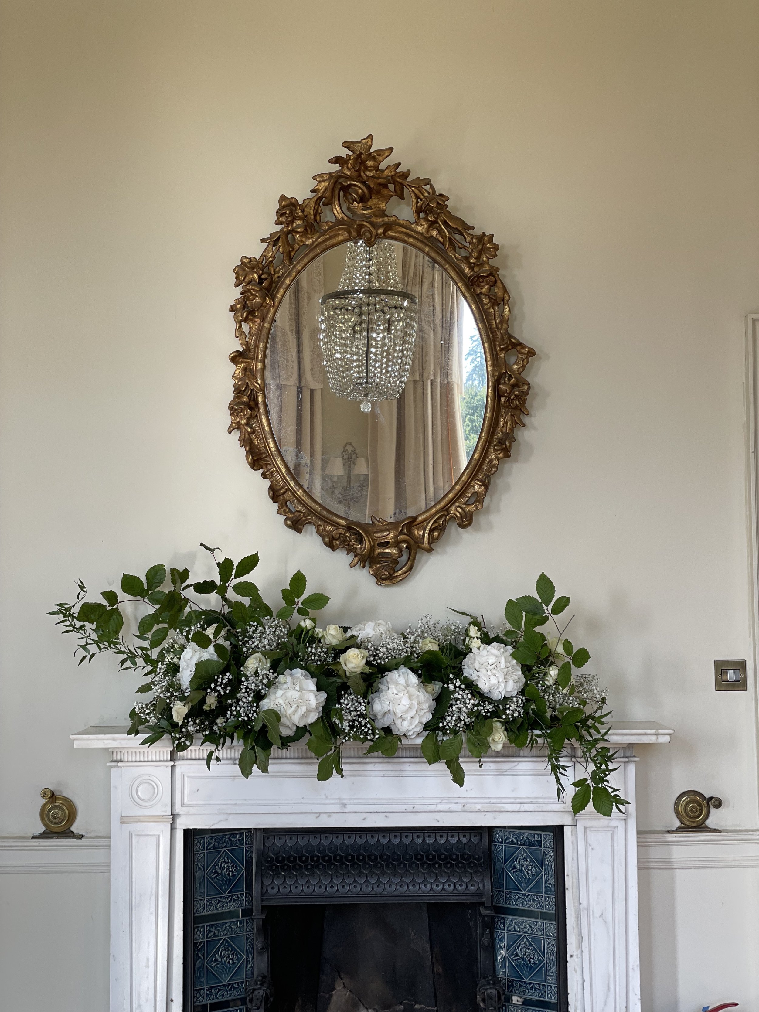 Modern wedding flowers for London and West Sussex weddings, blending seasonal florals with an elegant, timeless design approach.