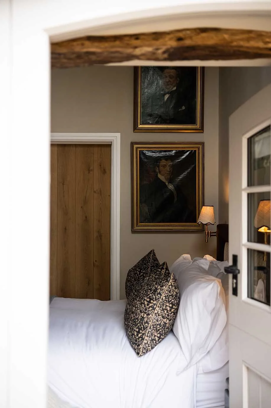 The Cotley Inn_Rooms_The Nest_5.jpg