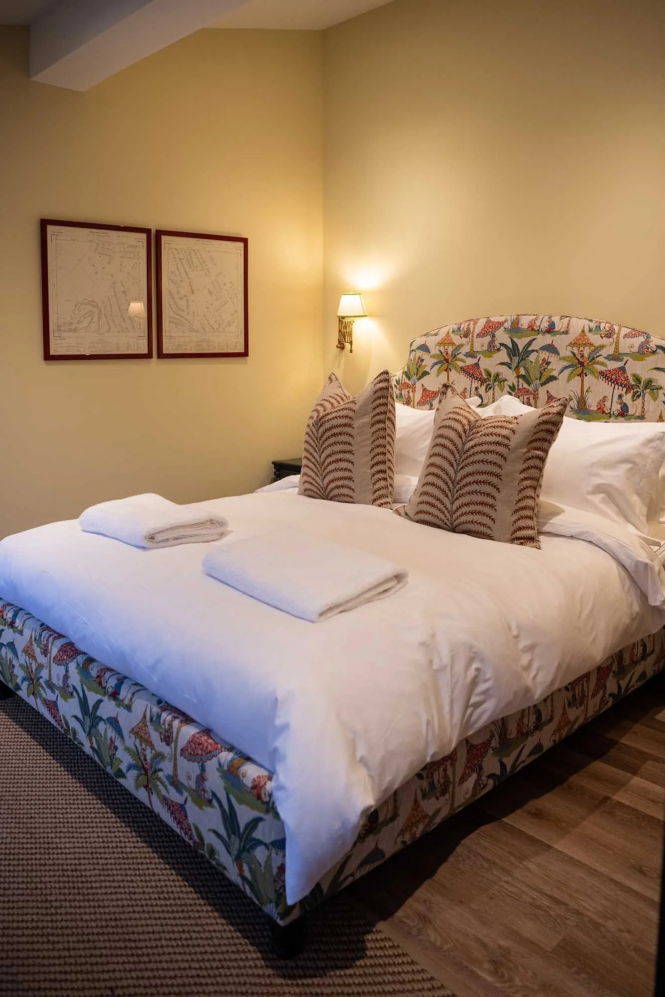 The Cotley Inn_Rooms_The Den_21.jpg