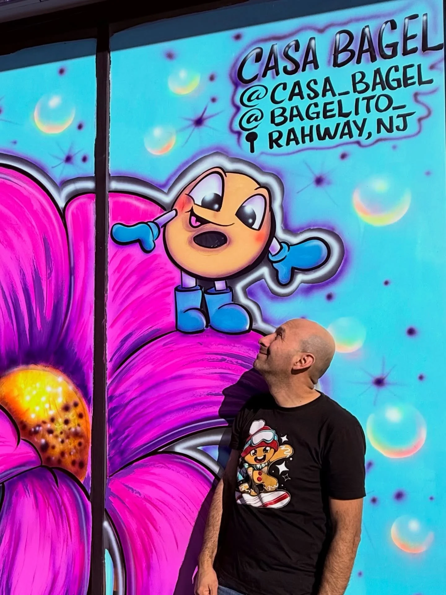 @bagelito_  is everyone&rsquo;s pal.  Feel free to take a pic with him. FYI He loves to be tag lol