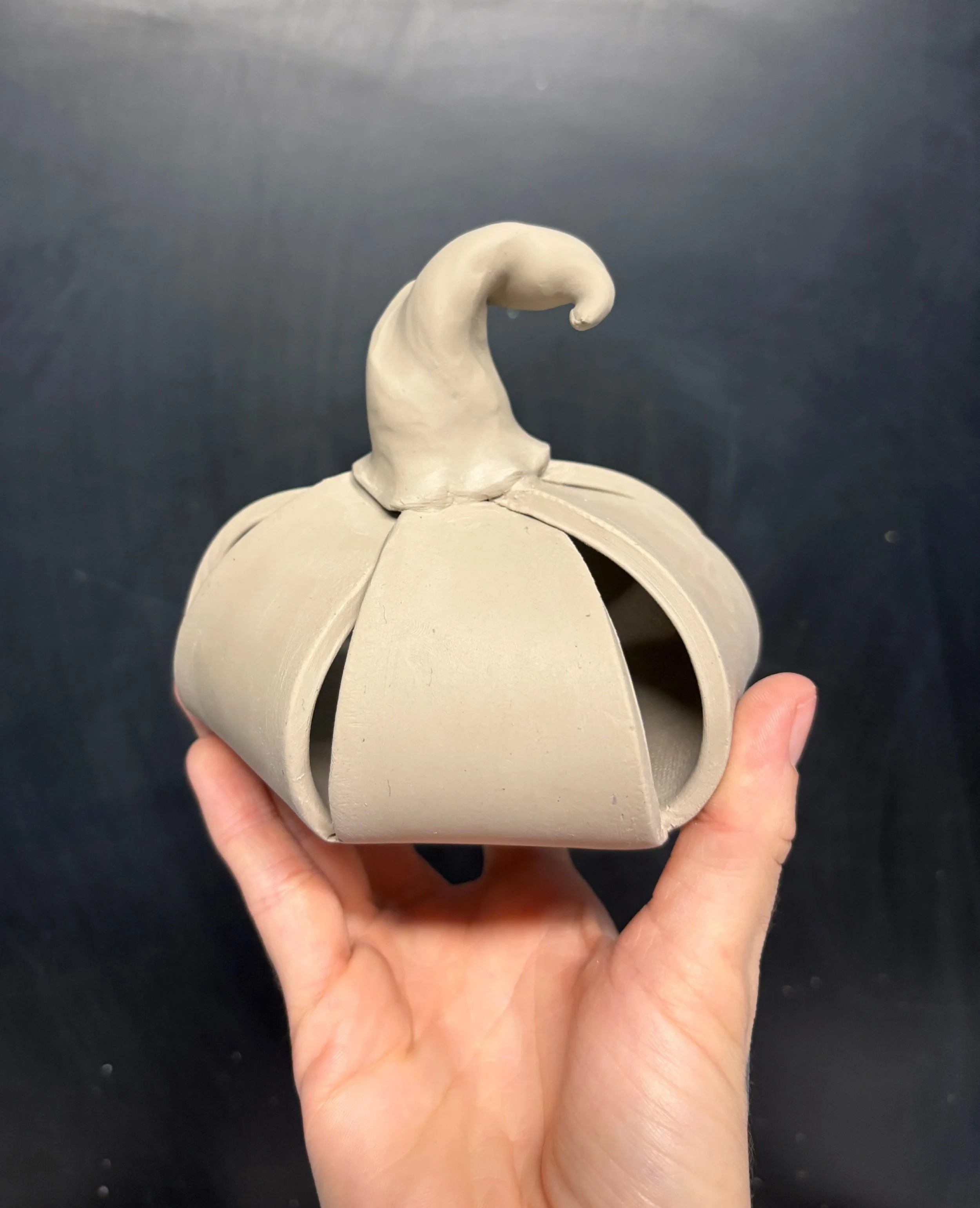 October 10 | Handbuilding - Pumpkins