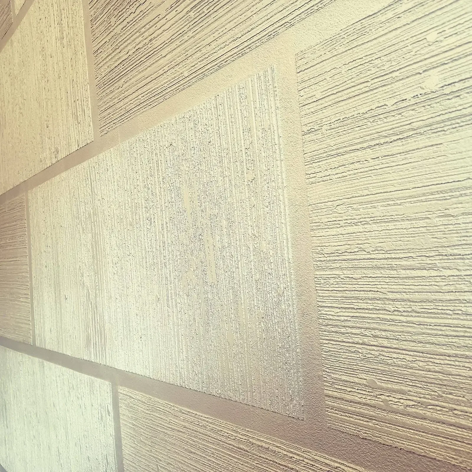 dragged polished plaster blocks