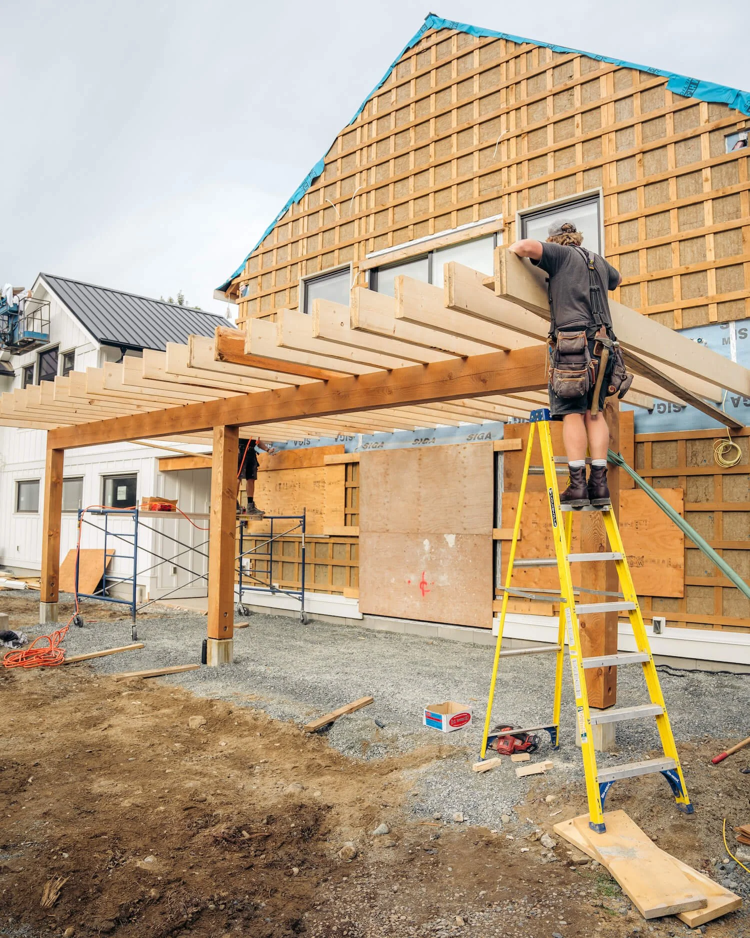 MWH Contracting Construction.