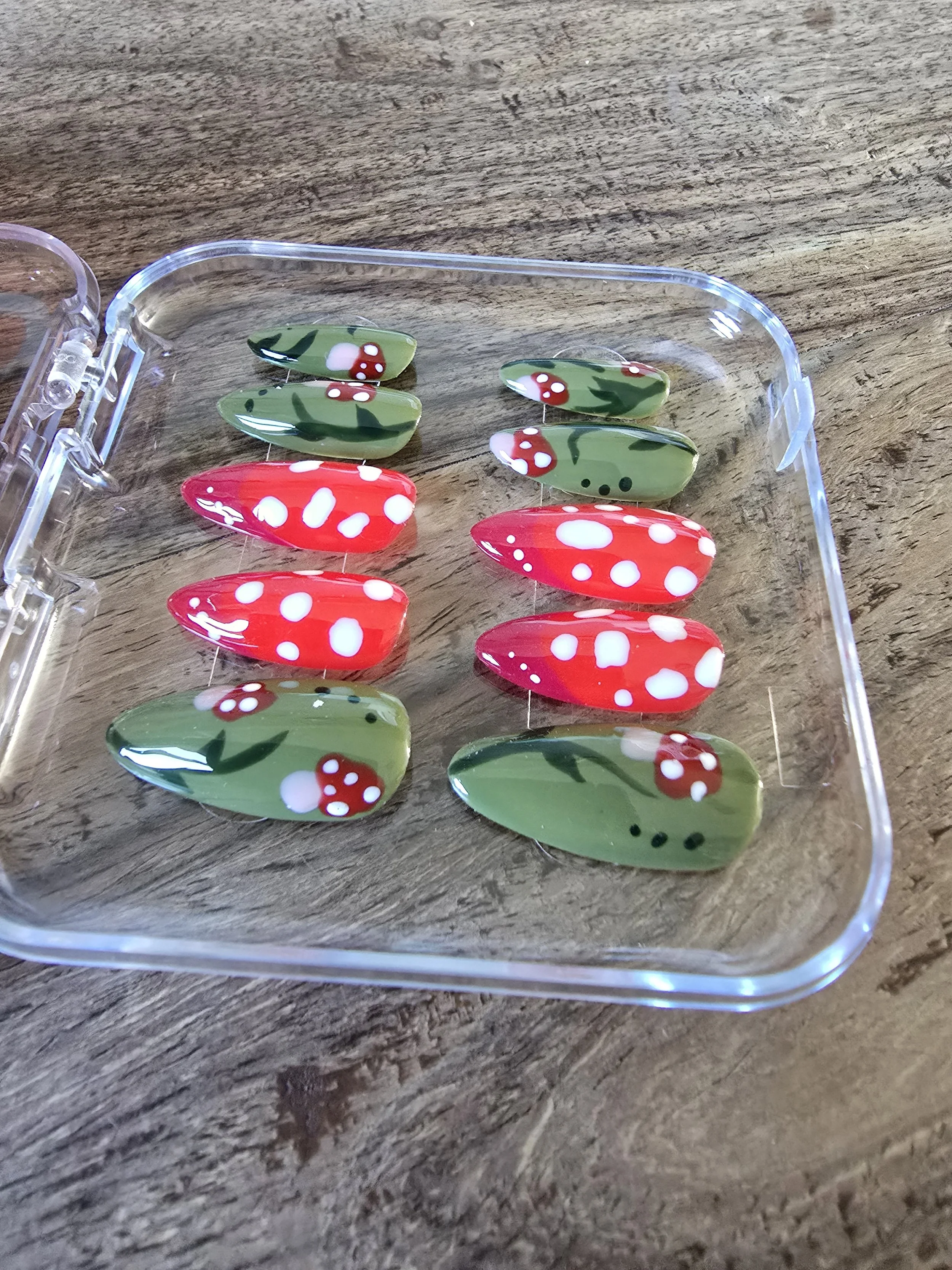 Toadstool Mushroom nails