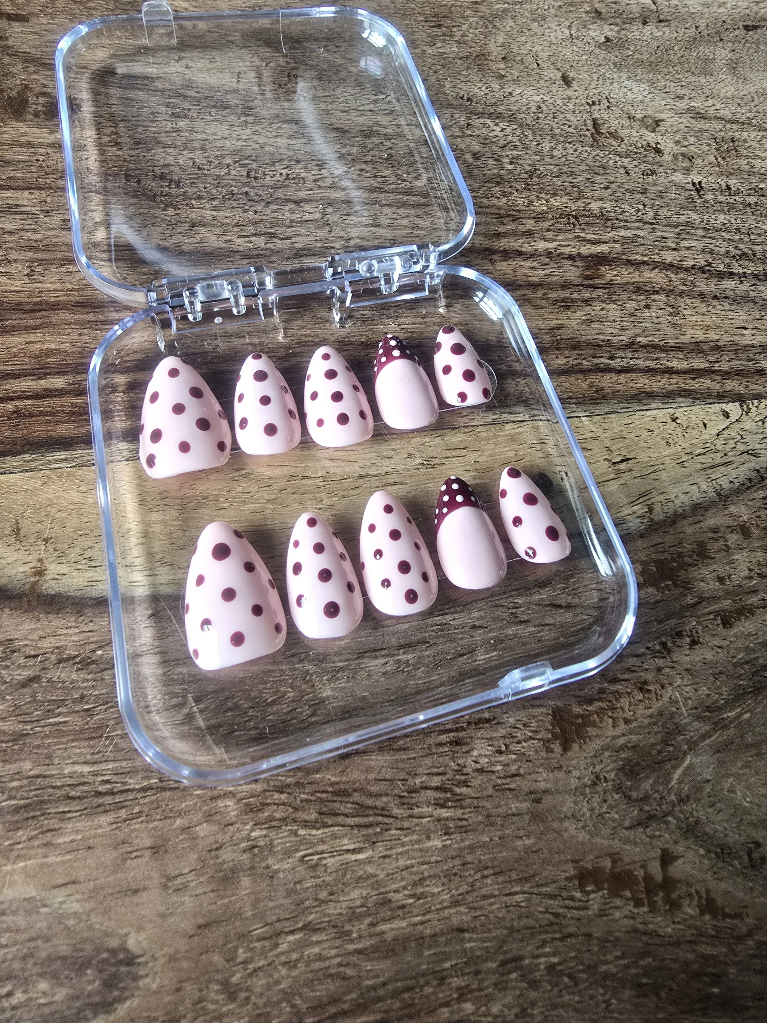 Polka dot press on nails