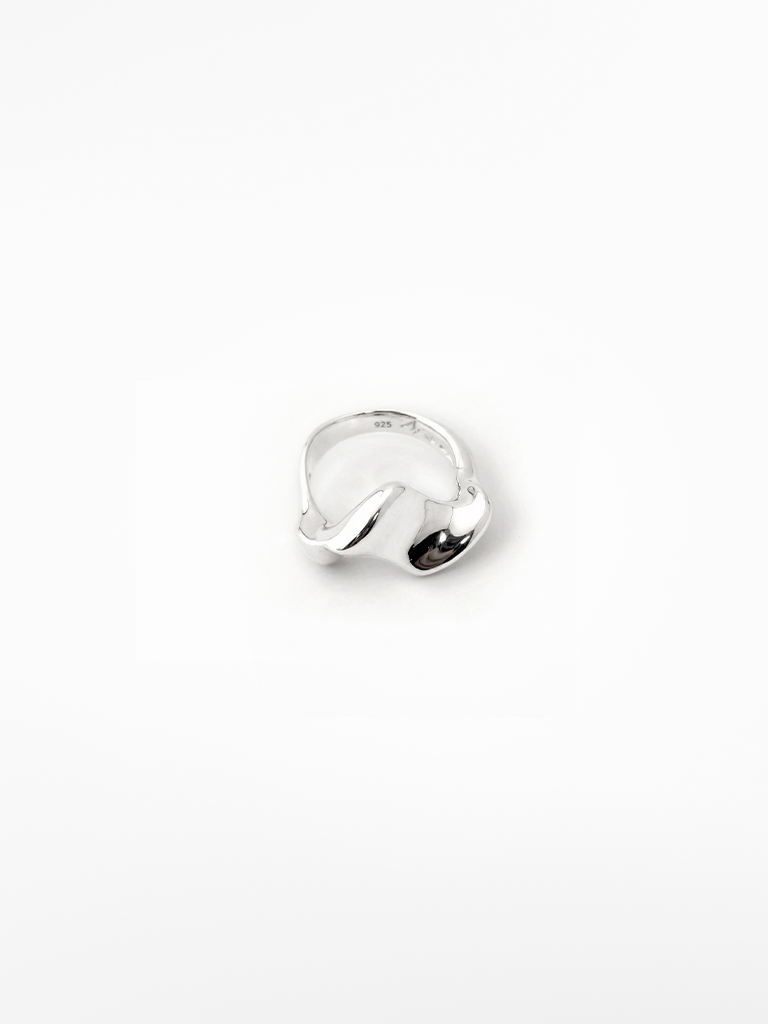 myrto-klimi-fold-i-silver-ring-011.png