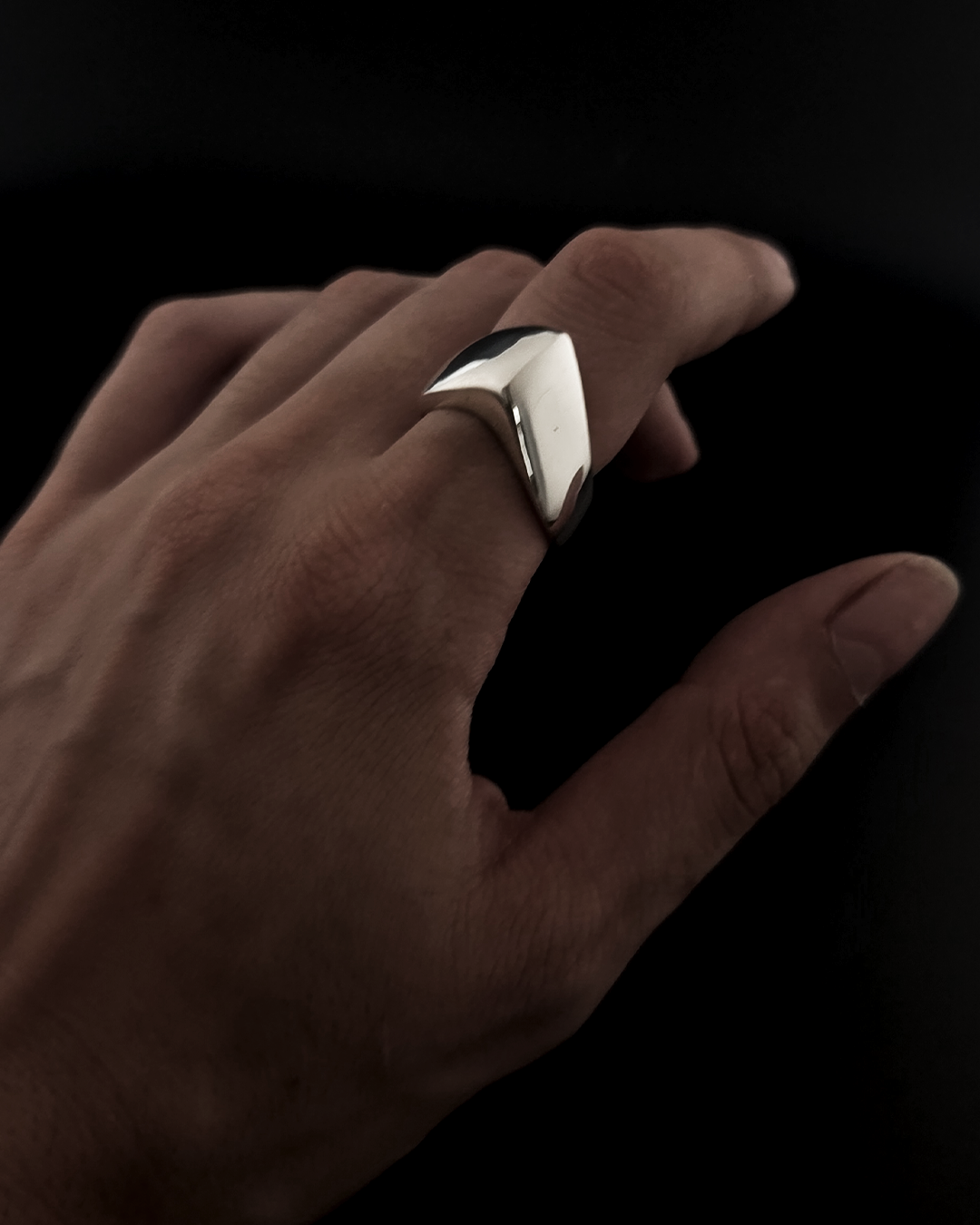 EDGE II worn 1.png
