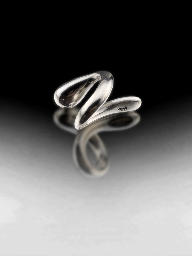 myrto-klimi-drop-ii-silver-earcuff-01.png