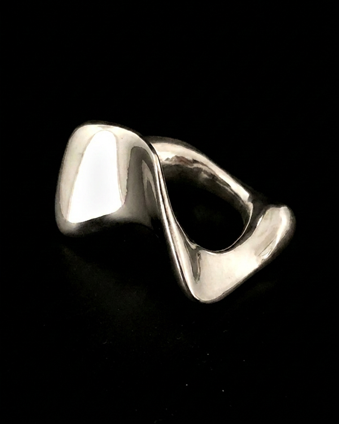 myrto-klimi-HYBRID III .png