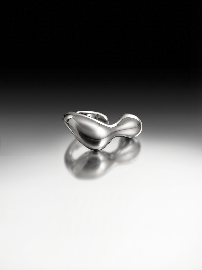 myrto-klimi-drop-iii-silver-ring-08.png