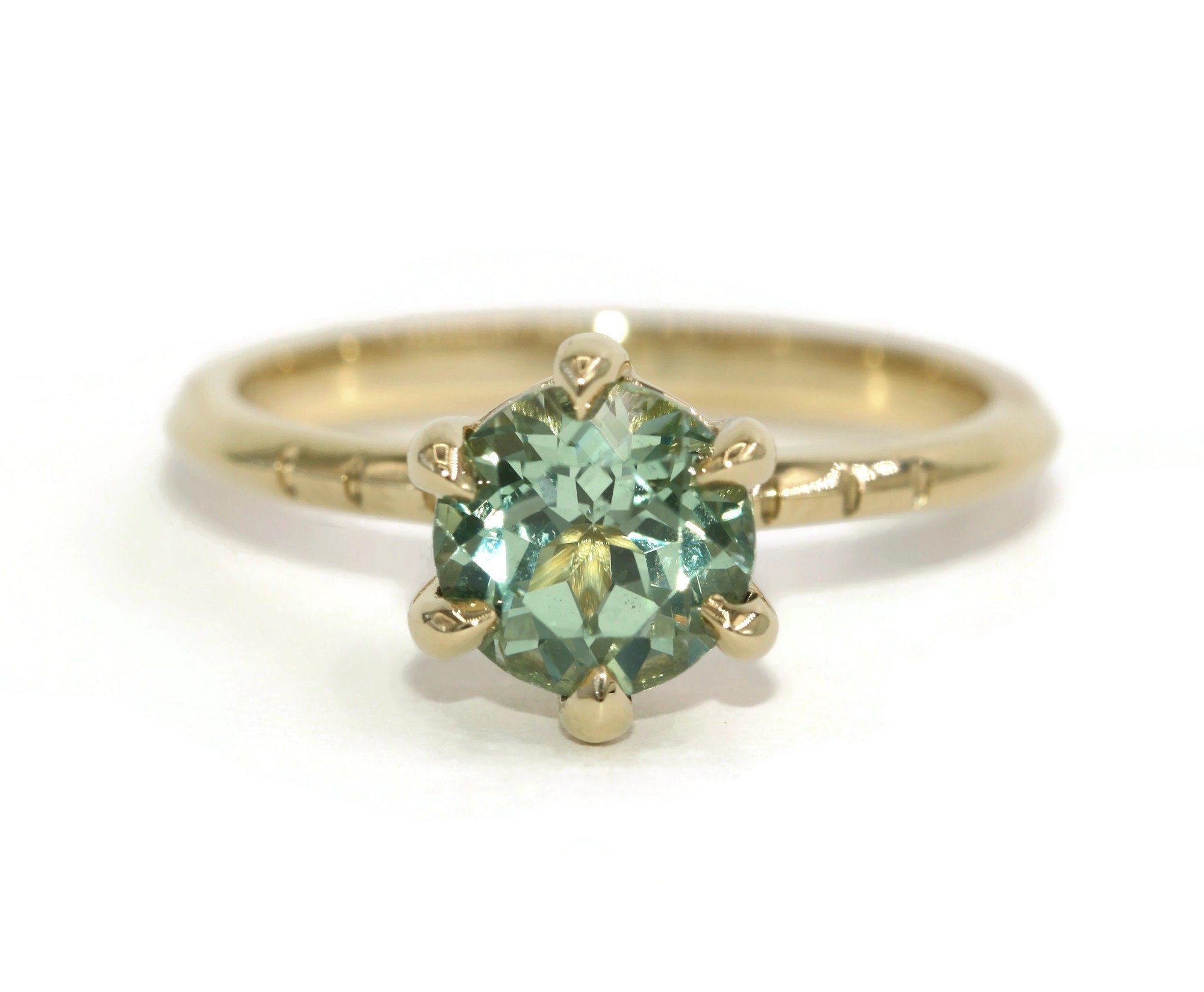 1 carat Green Natural Sapphire 6 Eagle Claw Prongs Etched Knife Shank Solitaire Ring