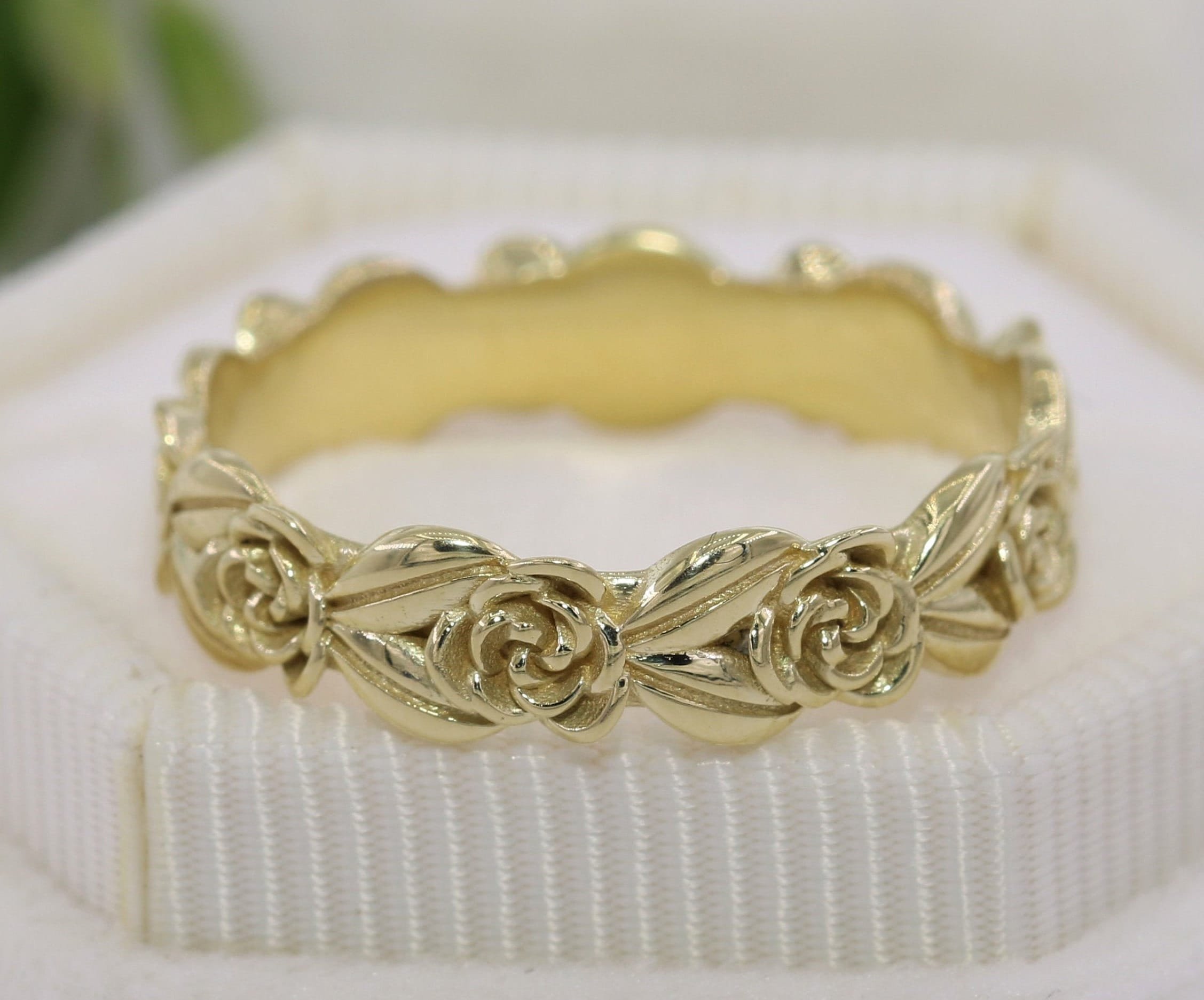 Rose Flowers and Leaves Rustic Wedding Eternity Ring