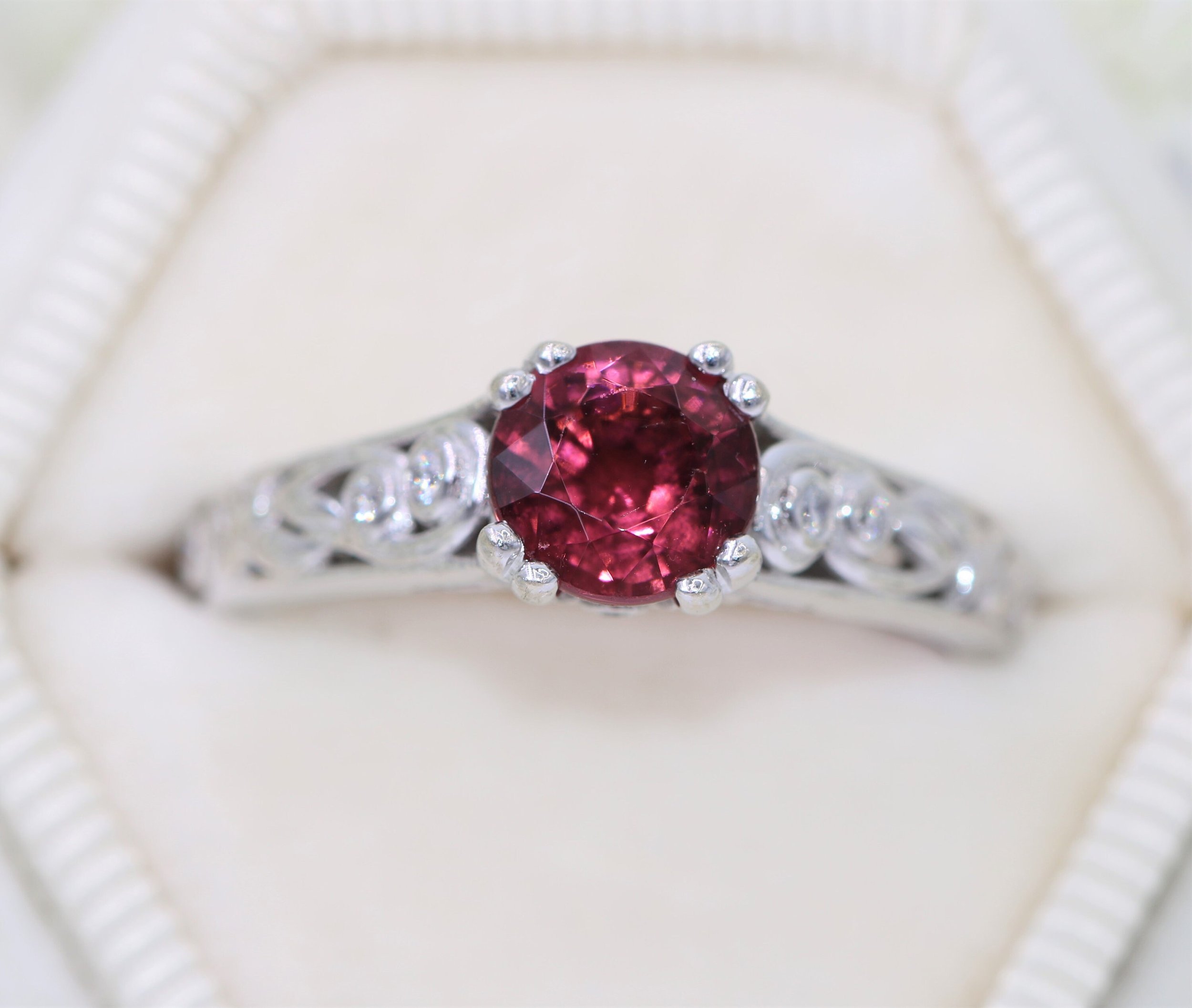 Vine Leaf Filigree Scroll Pattern 1.3 carat Natural Tourmaline Ring