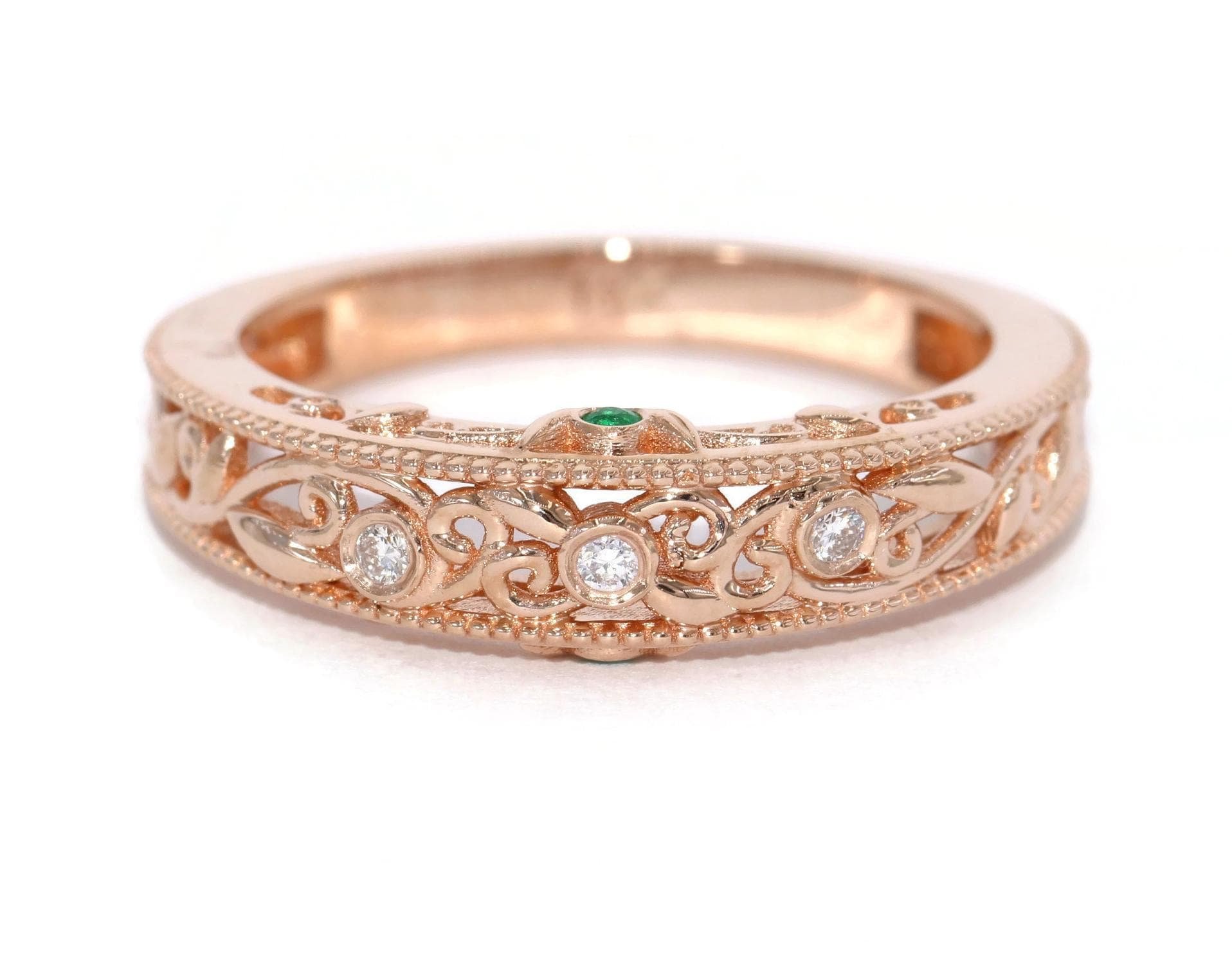 Vine Leaf Filigree Scroll Pattern Elegant Wedding Foliage Band