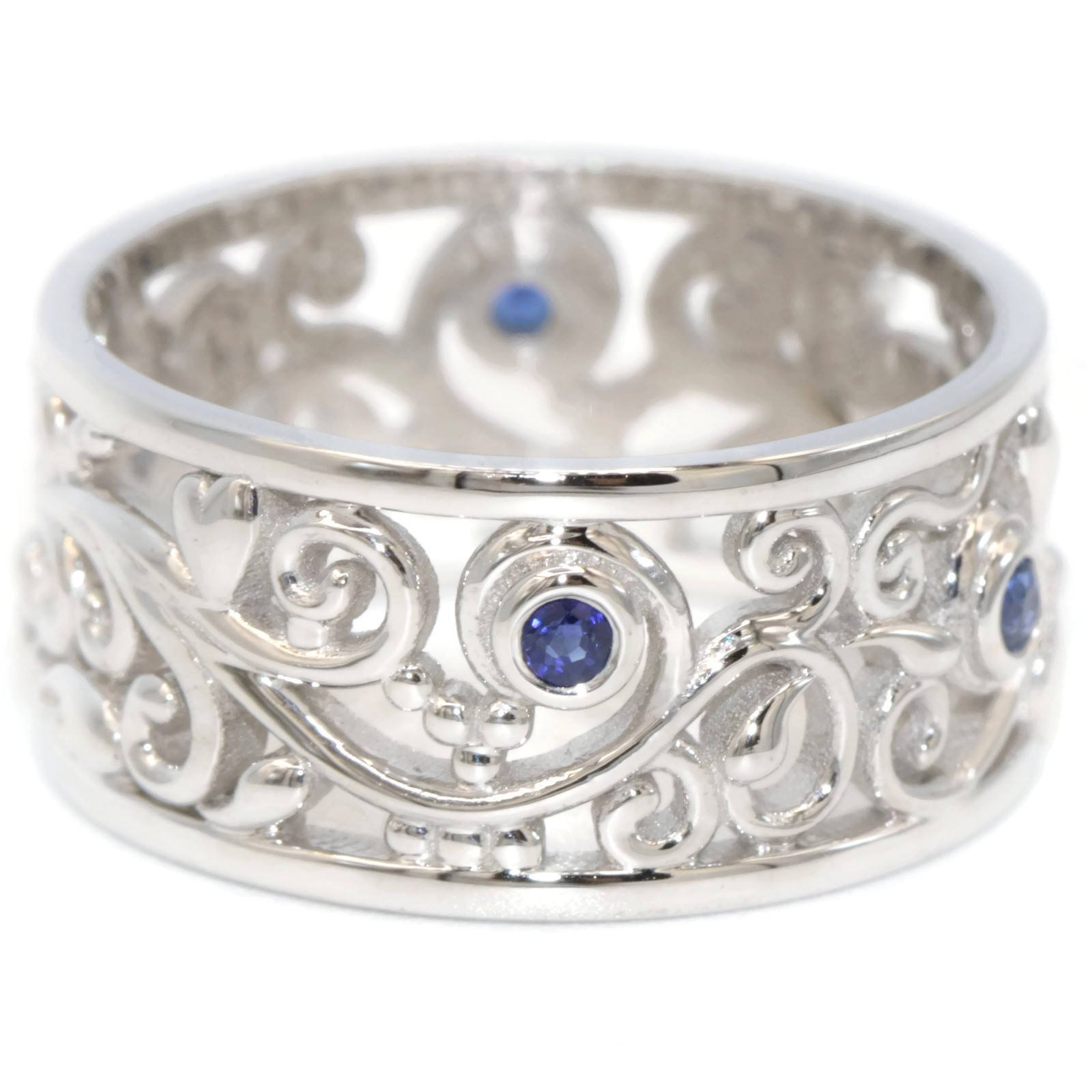 Lace Scroll Filigree Cigar Wedding Ring with Rustic Inspired Leaf Vine Pattern