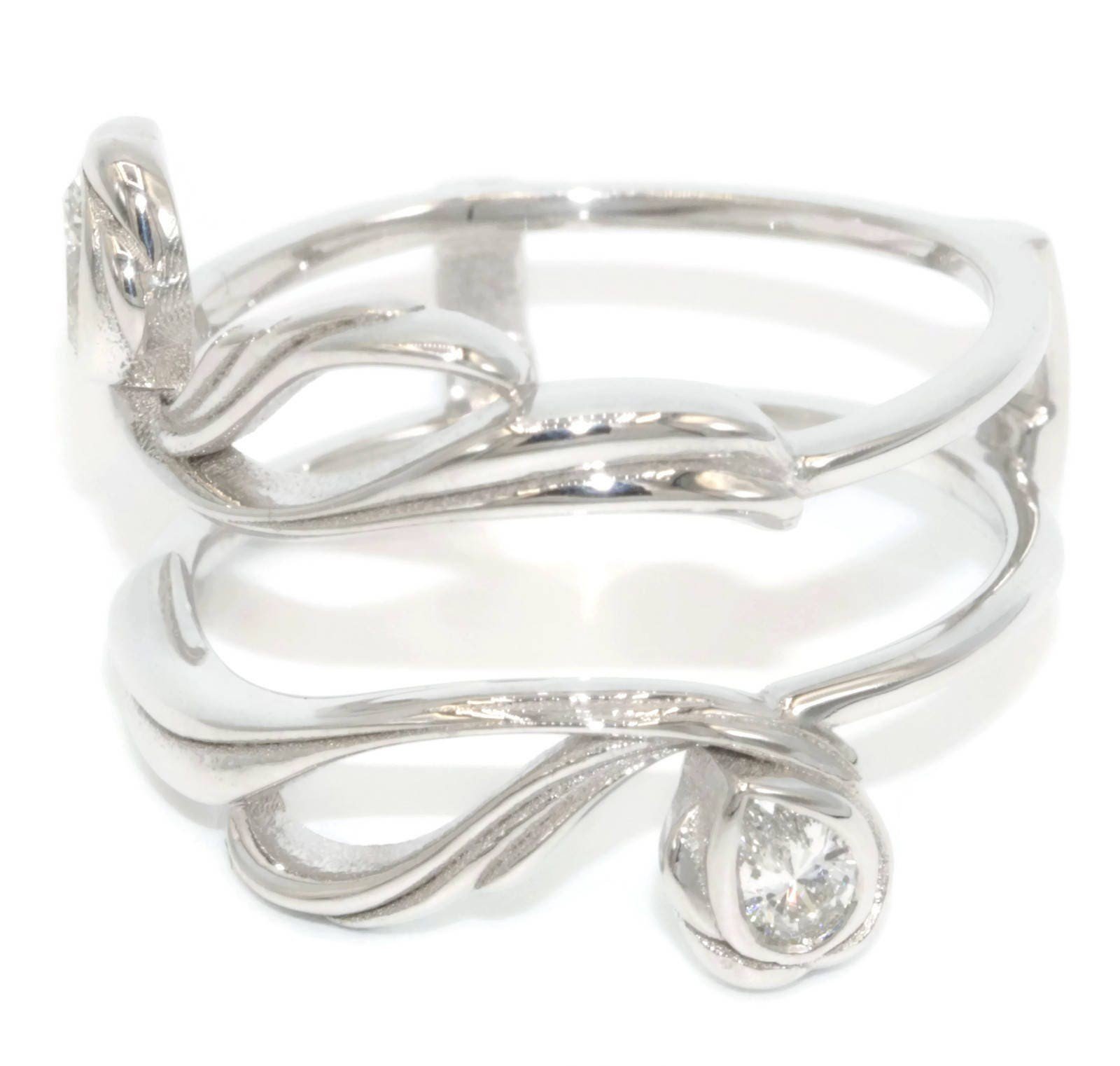 Diamond Ring Guard: Vintage Scroll Filigree Ring Jacket