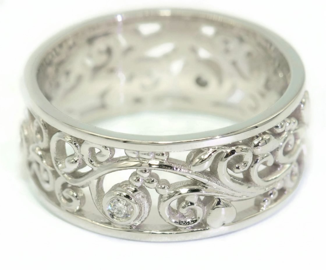 8 mm Wide Rustic Leaf Lace Filigree Pattern Diamond Cigar Wedding Ring