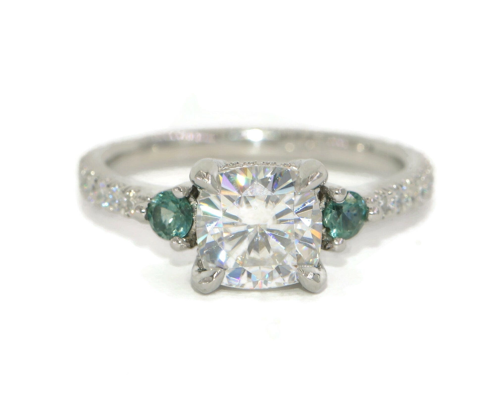 IGI Certified 1.8 ct Cushion Lab Diamond and Alexandrite 3 Stone Ring