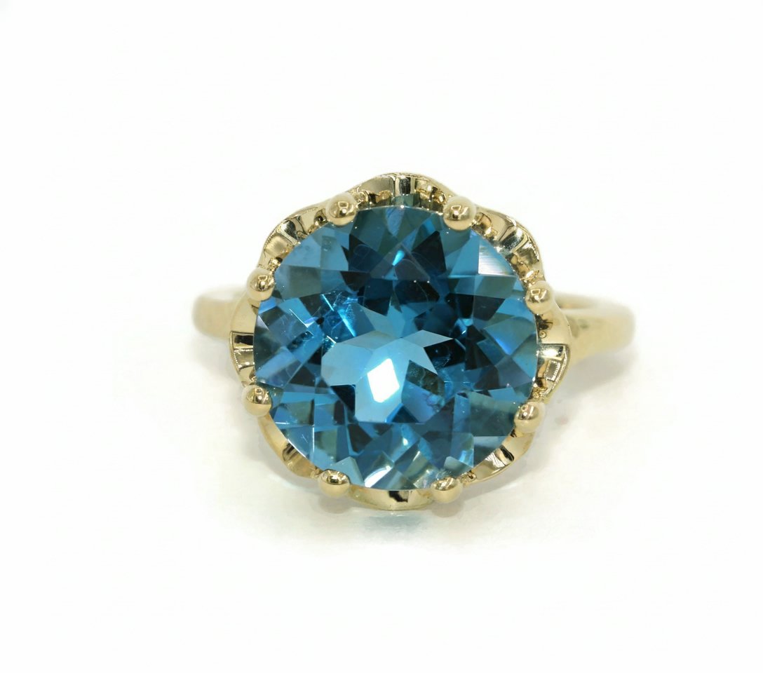 7 carat Blue Natural Topaz Vintage Style Inspired See Through Pattern Ring