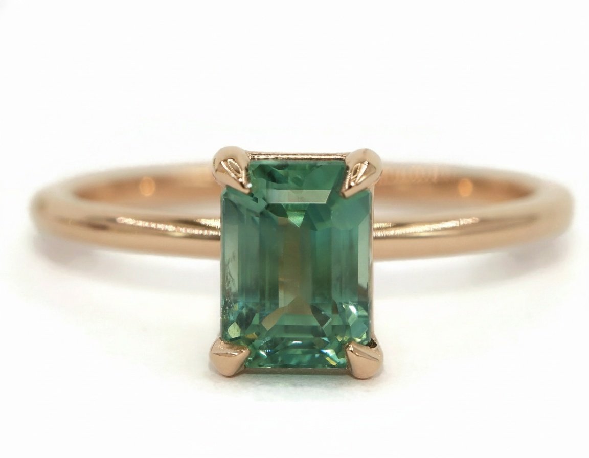 4 Prongs Classic Solitaire Engagement Ring SETTING ONLY