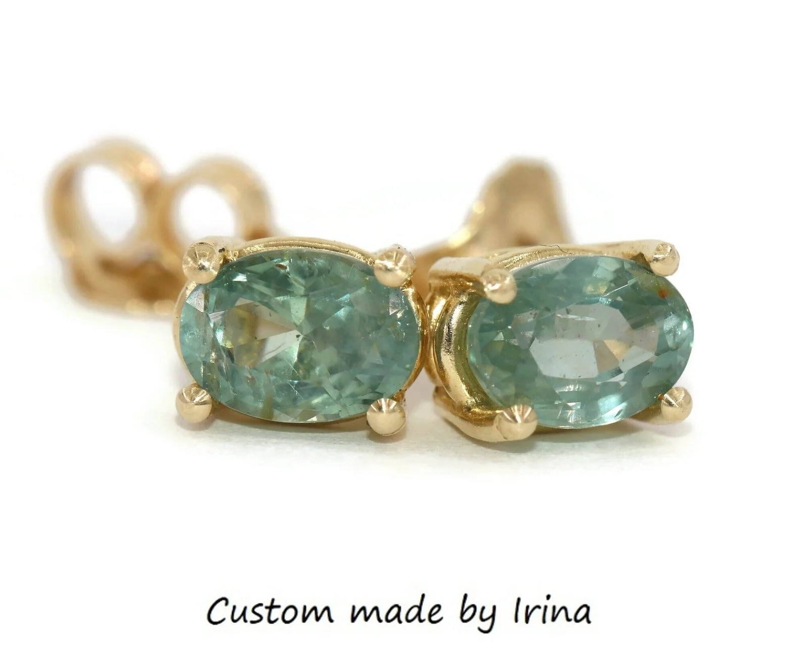 Custom-made Teal Pastel Green Oval Natural Sapphire Stud Earrings 14k Solid Gold 1.5 carat