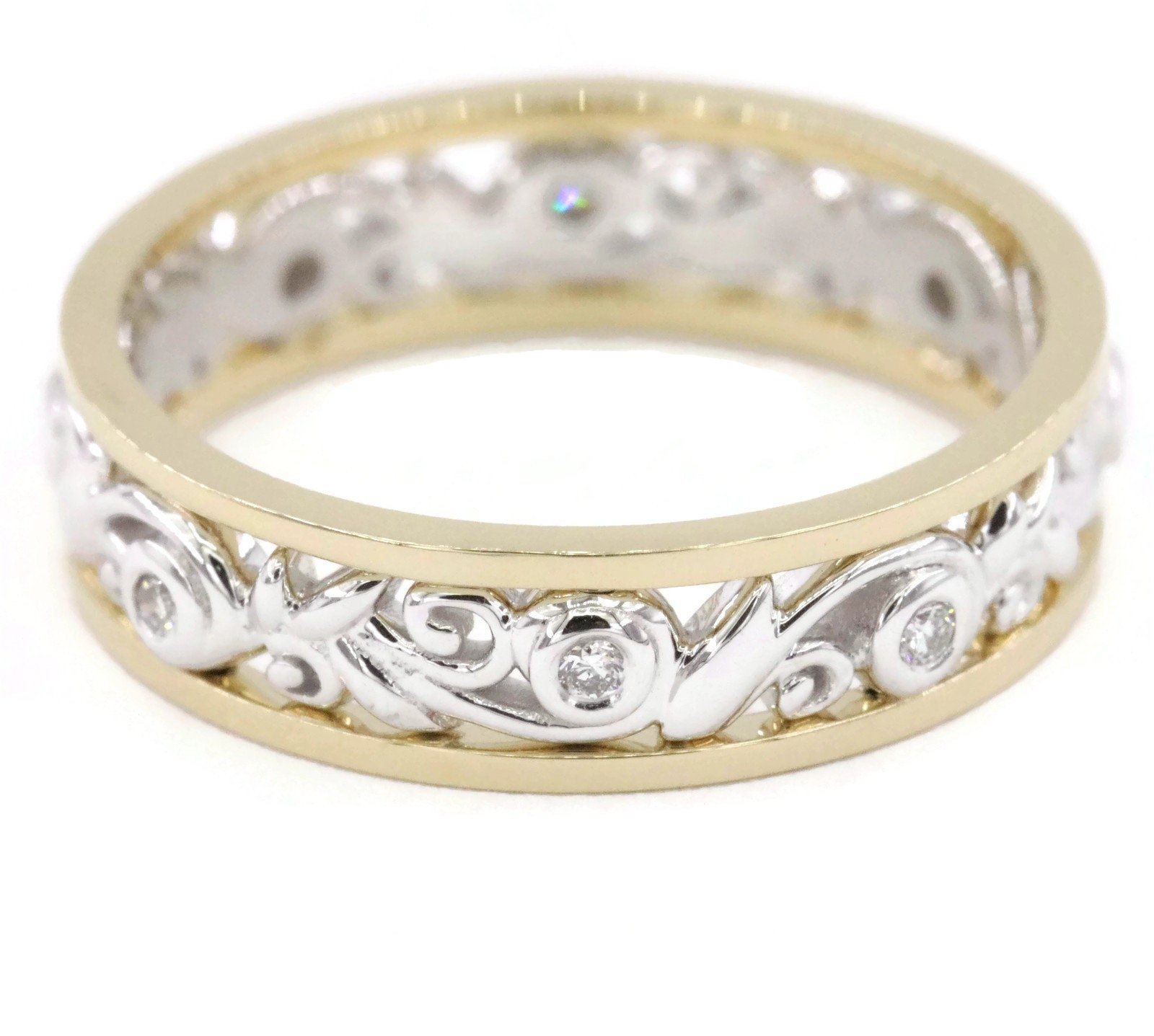 Rustic Vine Leaf Scroll Pattern Foliage Wedding Eternity Ring