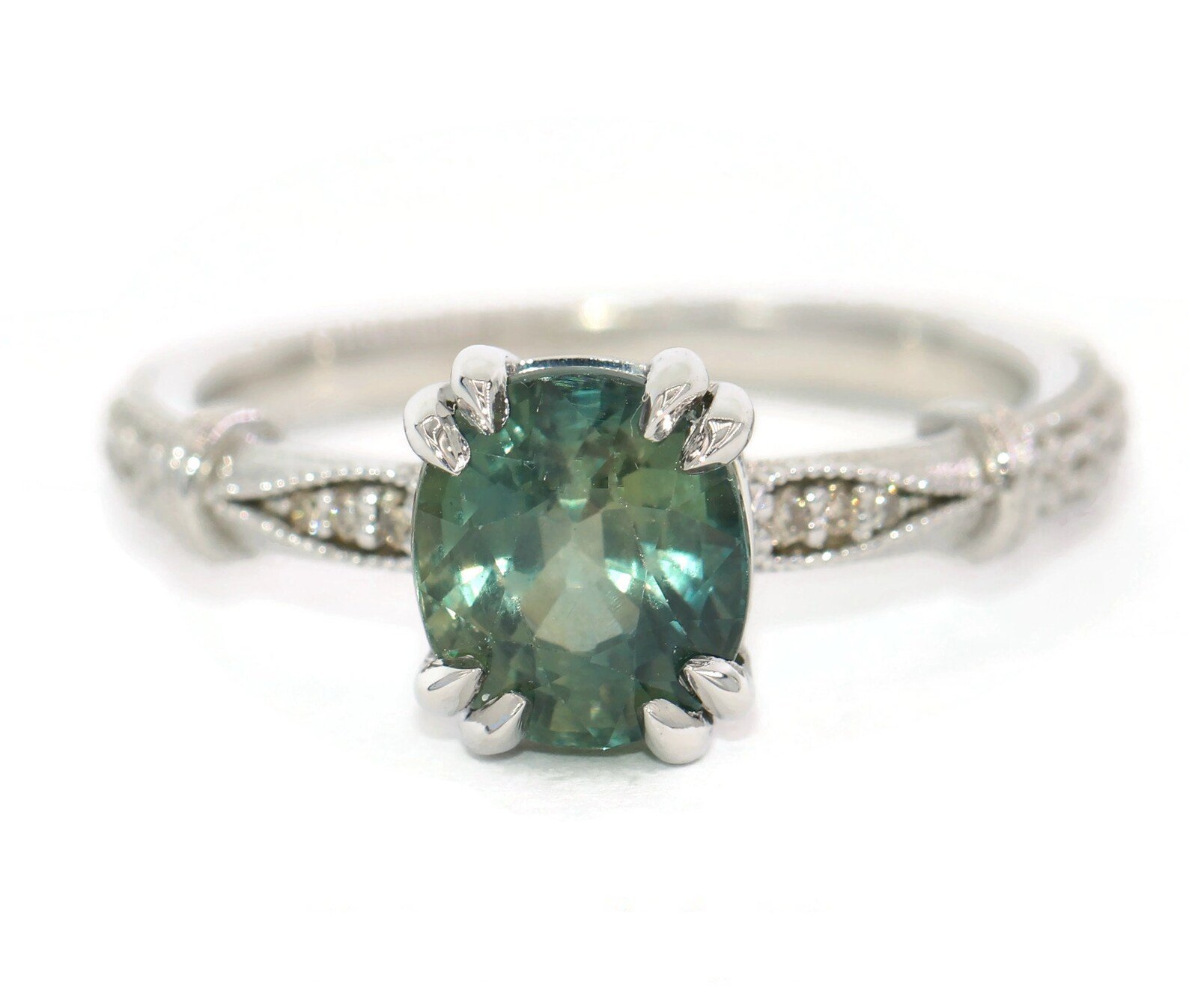 GIA Certified 3 ct Blue Green Natural Sapphire Vintage Style Flower Pattern Custom-made Ring