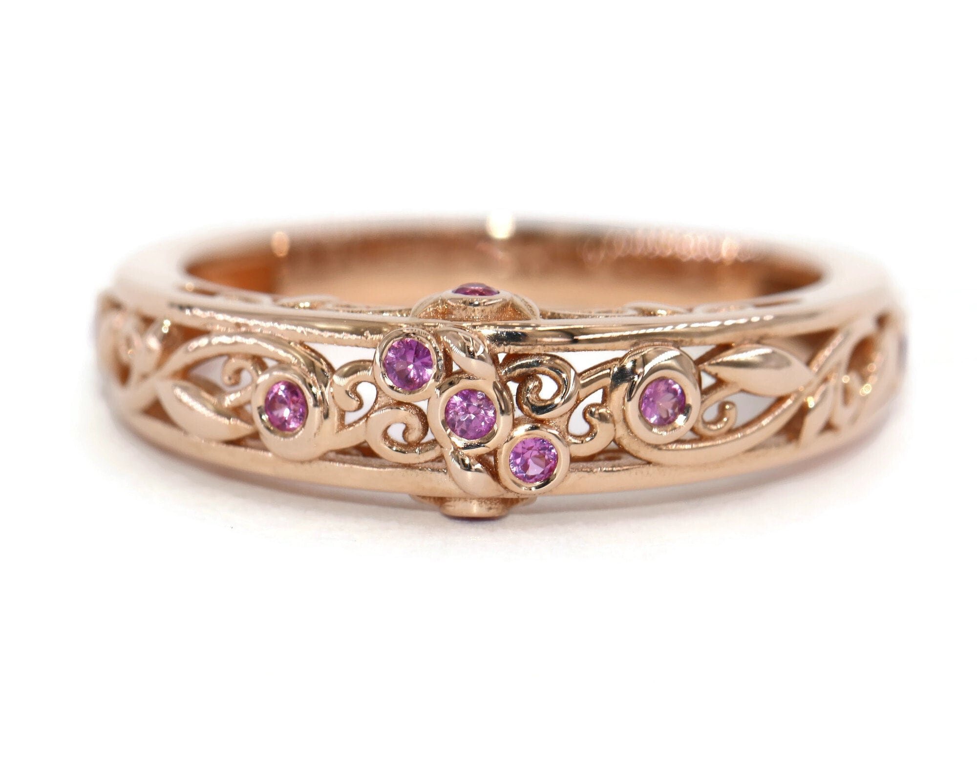 Lace Scroll Leaf Vine Pattern Euro Shank Wedding Ring