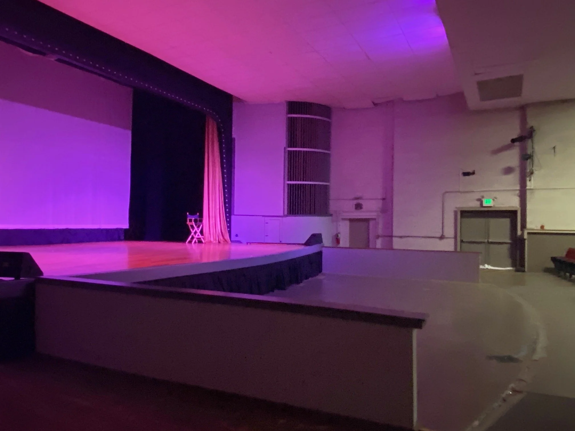 Stage + area in front