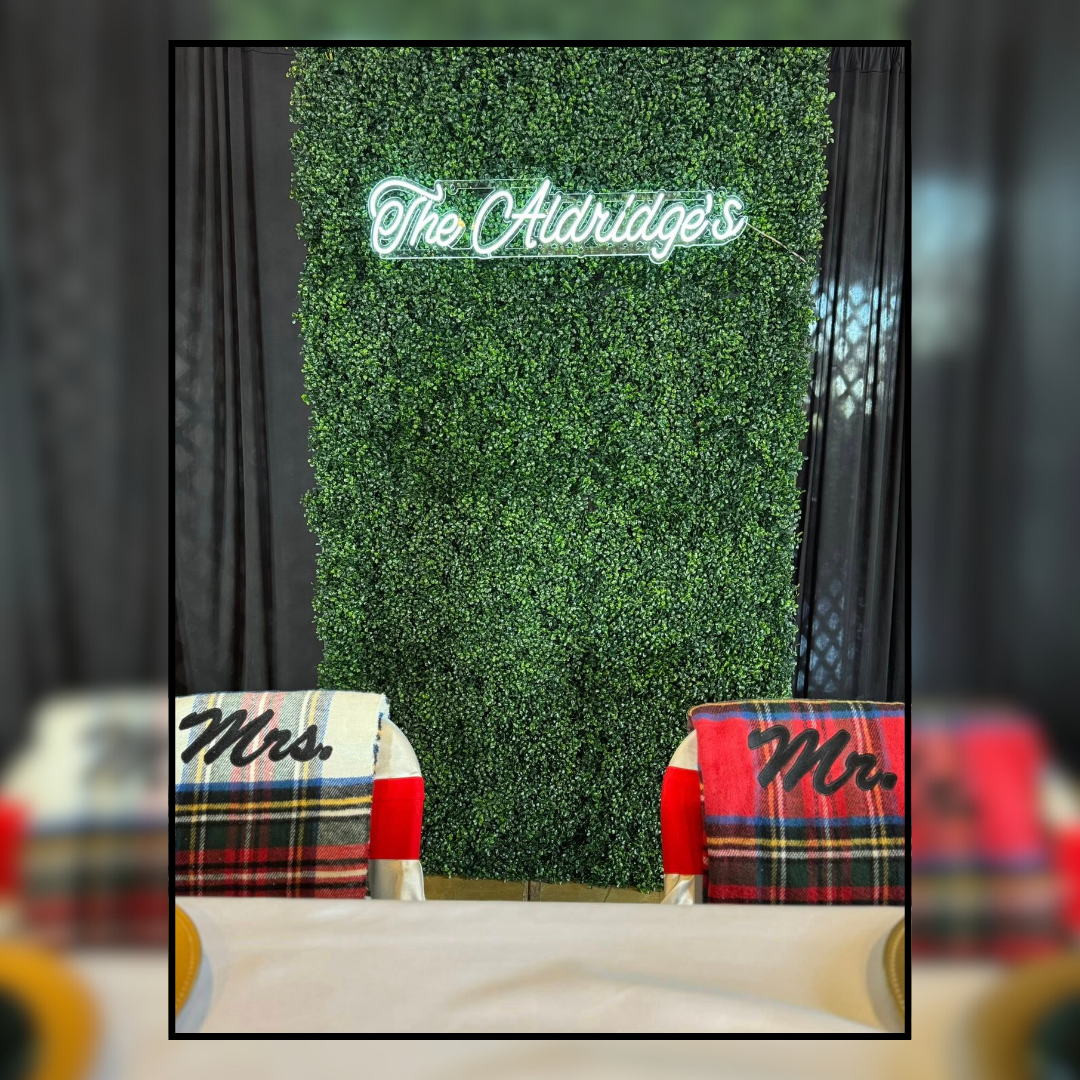 Boxwood Greenery Wall