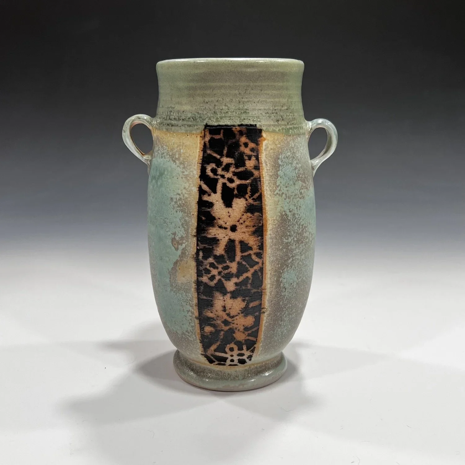 Dee_Harris_Ch_art_Artists.webp