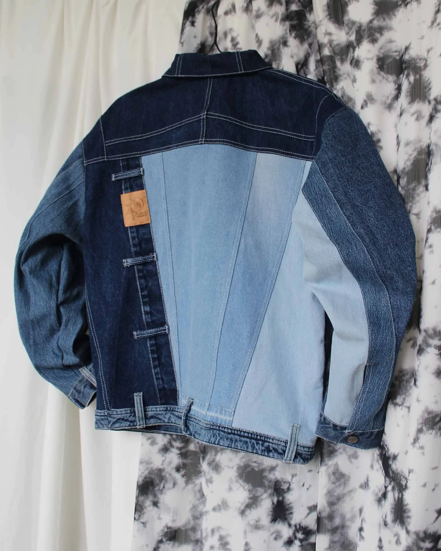 Oversize upcycled denim jacket blue 6.jpg